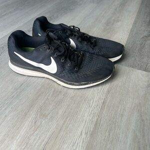 Nike mens sneakers 30% off bundle